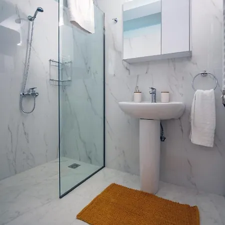Eden Sunflower - Luxurious With Sea View