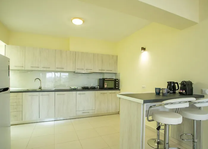 Eden Sunflower - Luxurious With Sea View Apartman